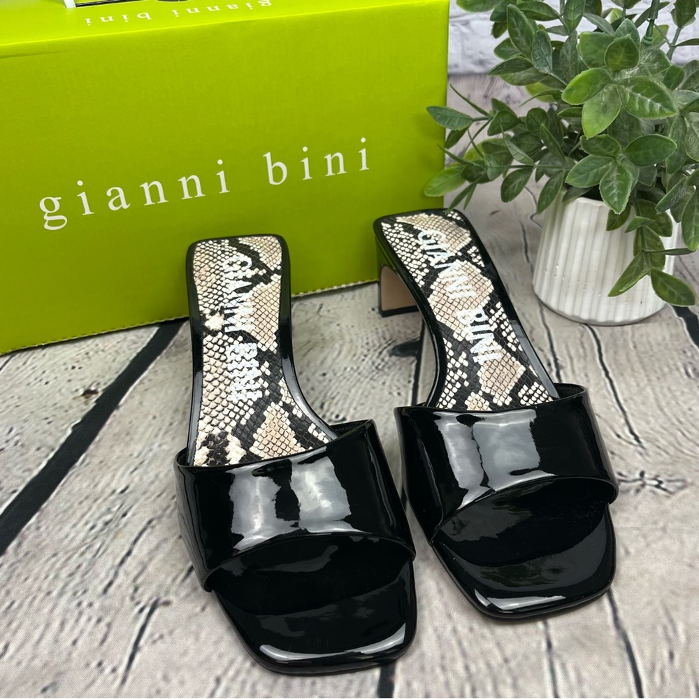 NIB Gianni Bini 'Stacilie' Black Patent Band Block Heel Mule Slides Sz 10